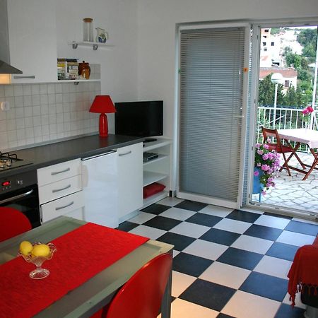 Cozy New Flat For 2 Or 3 Appartement Hvar Town Buitenkant foto