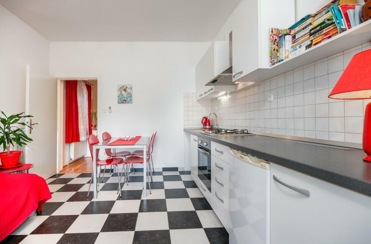 Cozy New Flat For 2 Or 3 Appartement Hvar Town Buitenkant foto