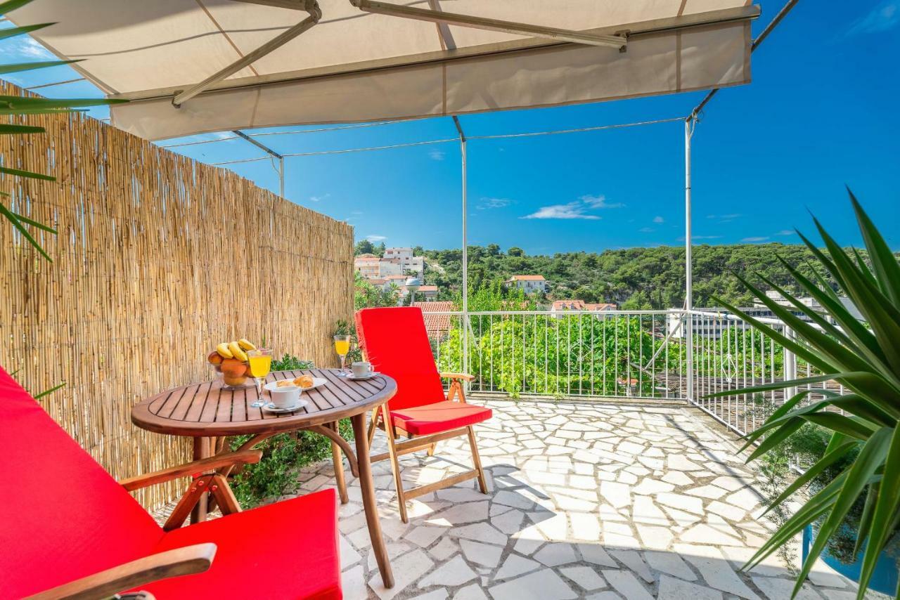 Cozy New Flat For 2 Or 3 Appartement Hvar Town Buitenkant foto