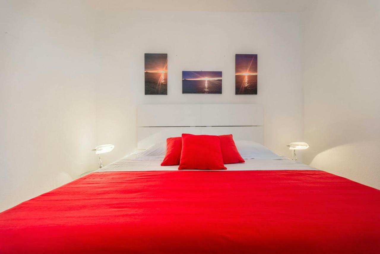 Cozy New Flat For 2 Or 3 Appartement Hvar Town Buitenkant foto
